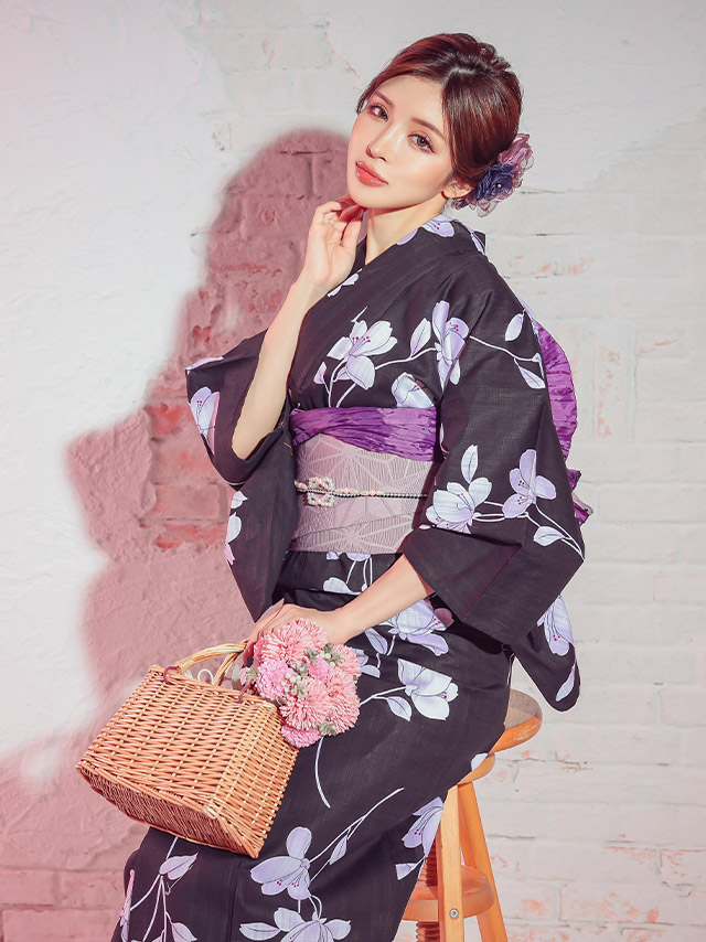 妖艶 黒地×紫菖蒲 ゆかた3点セットのイメージ画像3