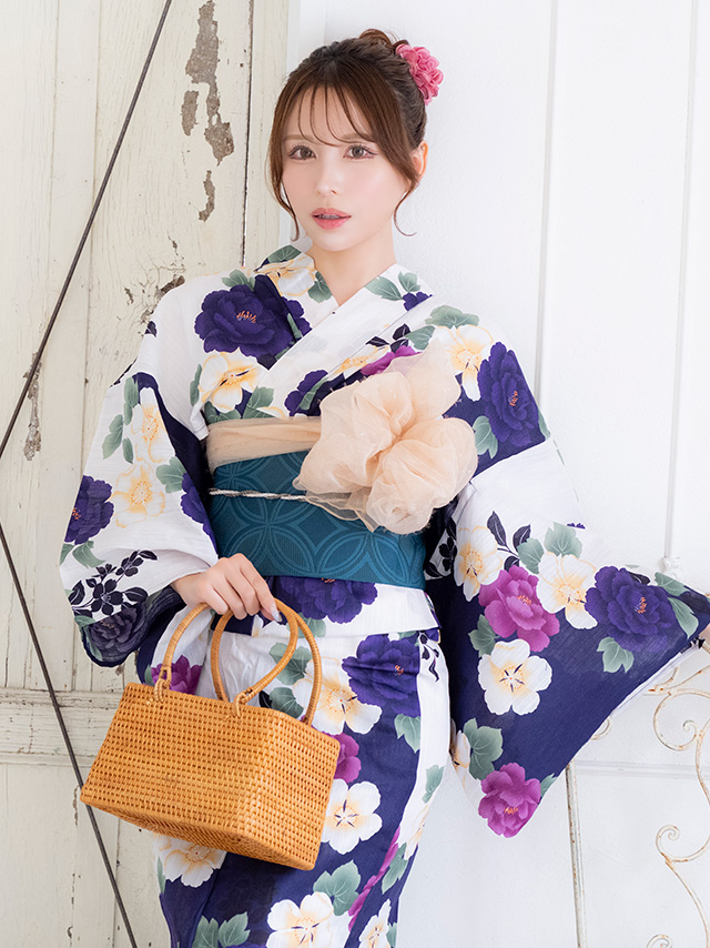 綿麻 白地に3色花柄 ゆかた3点セットのイメージ画像2