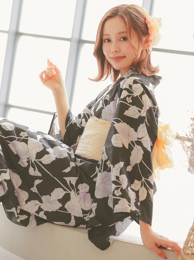 黒地 × ほおずき柄 ゆかた3点セットのイメージ画像1
