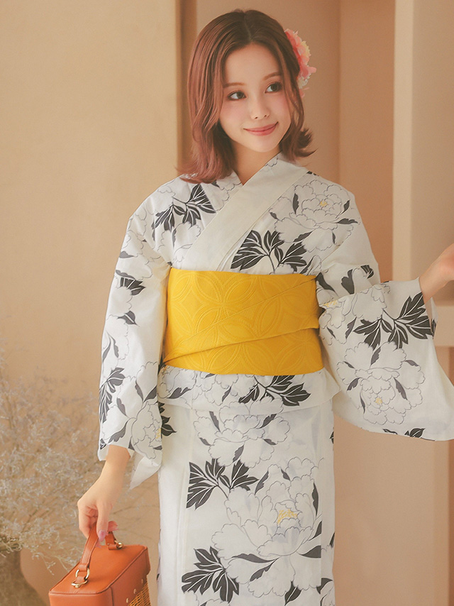 モノトーン 白地 × 牡丹 麻の葉 ゆかた3点セットのイメージ画像2