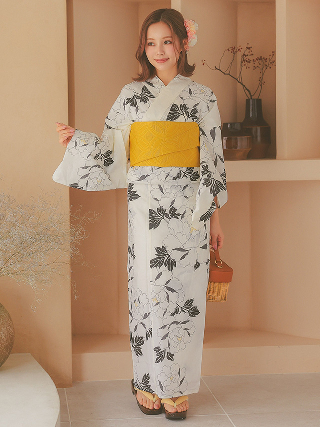 モノトーン 白地 × 牡丹 麻の葉 ゆかた3点セットのフロント画像