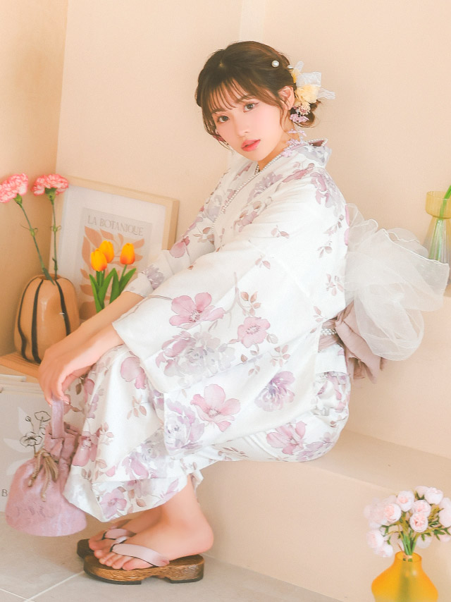 白地 水彩 ニュアンス ピンクフラワー 簡単 一人で着れる 2025 SWEETシリーズ 3点セットのイメージ画像4
