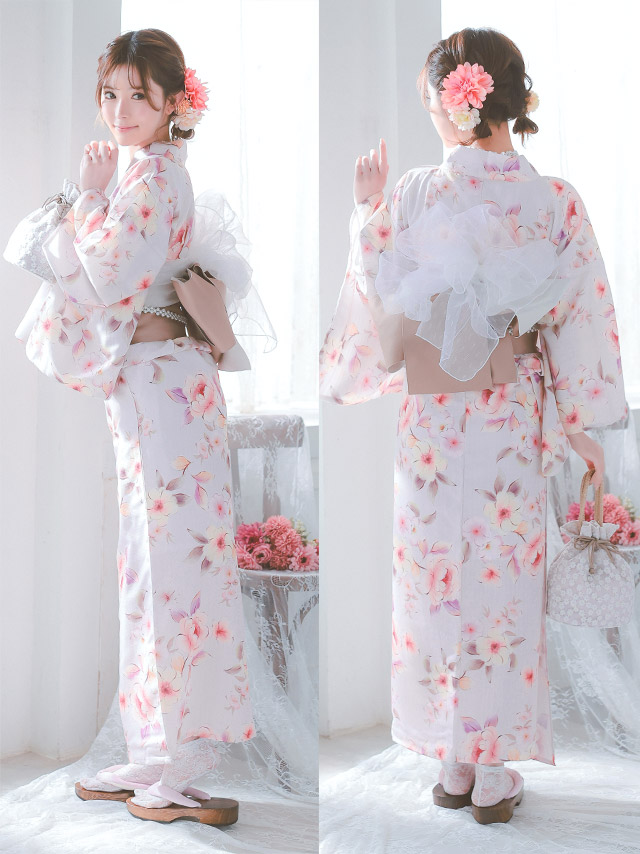 スウィート ピンクに水彩ニュアンスフラワー ゆかた3点セットの全身サイドバック画像