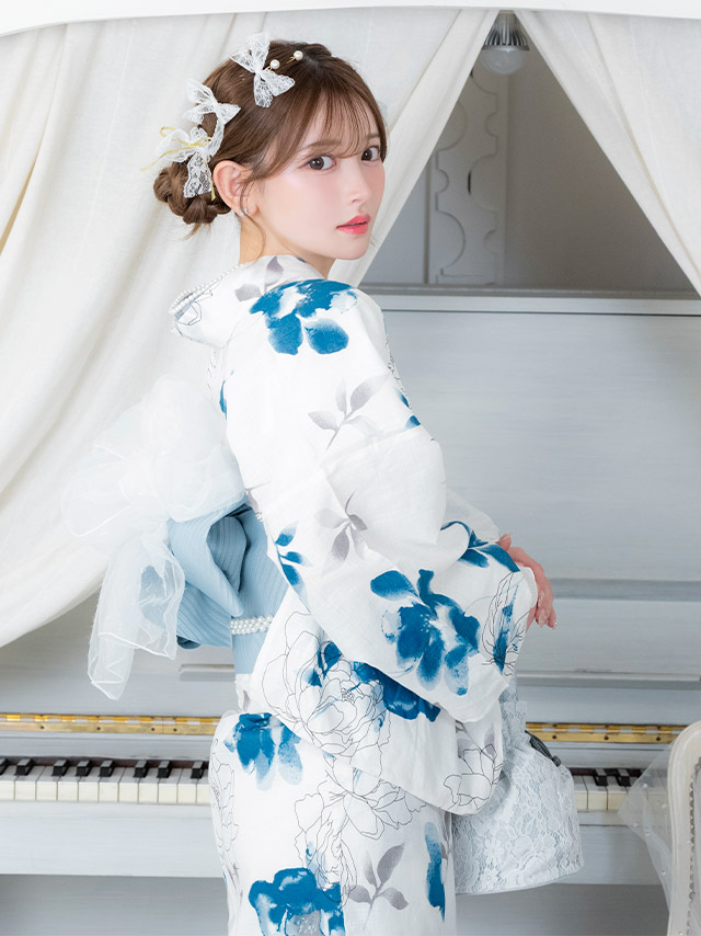 SWEET 白地 線画 水彩フラワーゆかた 2点セットのイメージ画像1