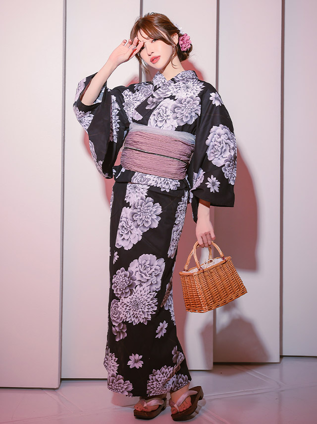 妖艶 黒地 グレー 白 花 ゆかた3点セットのイメージ画像2