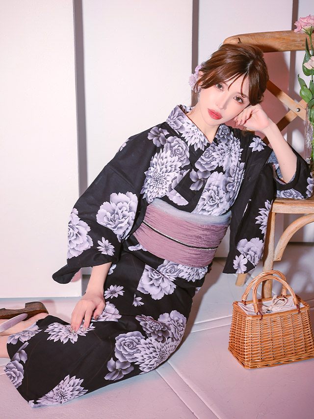 妖艶 黒地 グレー 白 花 ゆかた3点セットのイメージ画像4