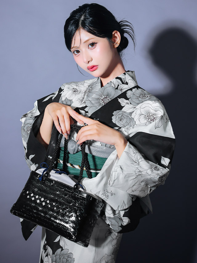 線画 牡丹 バイカラー シック かっこいい 粋 モダン 黒白モノトーン 2点セット 着用イメージ1