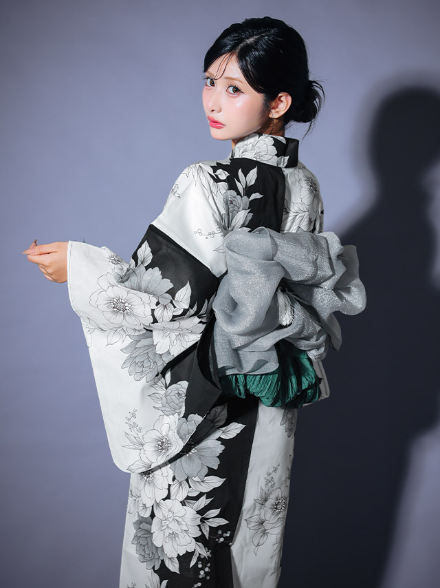 線画 牡丹 バイカラー シック かっこいい 粋 モダン 黒白モノトーン 2点セット 着用イメージ3