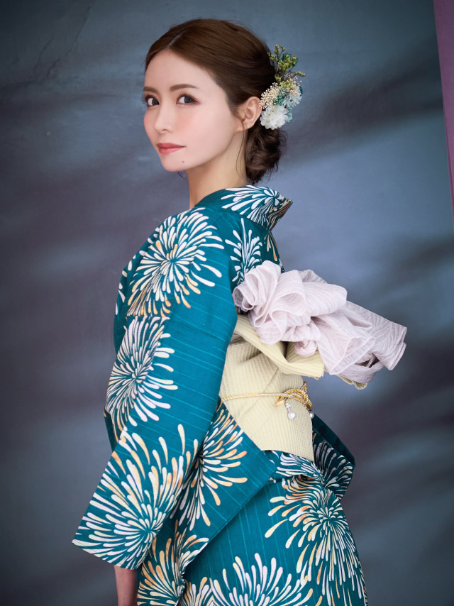 レトロシリーズ 緑地×大輪花火柄  浴衣・帯2点セット 着用イメージ2