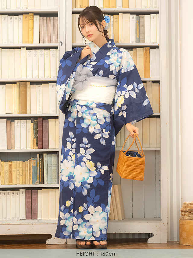 麻の葉 幾何学柄 紺地 レトロ 2点セット 黒嵜菜々子着用 着用 前面デザイン