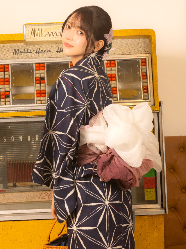 麻の葉 幾何学柄 紺地 レトロ 2点セット 黒嵜菜々子着用 着用イメージ5