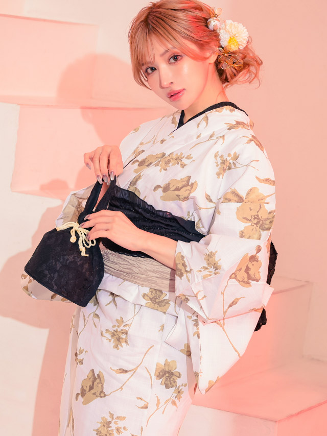 黒地 椿柄 大人っぽい 妖艶 モダン ニュアンス グラデーション 黒 ブラック 白 赤 2点セット 着用イメージ3