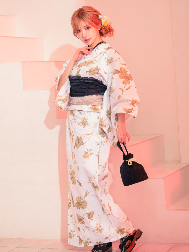 黒地 椿柄 大人っぽい 妖艶 モダン ニュアンス グラデーション 黒 ブラック 白 赤 2点セット 着用イメージ4