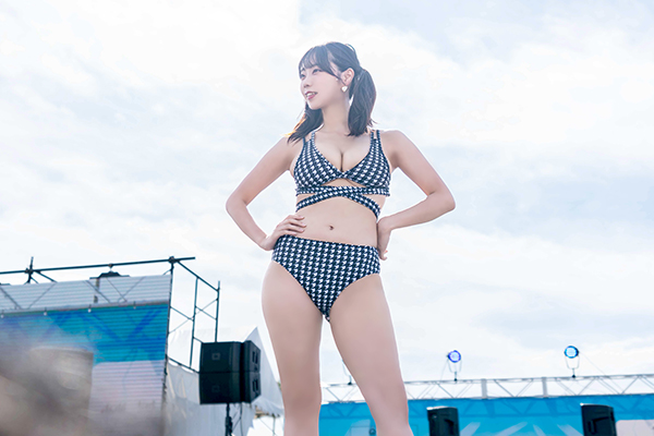 Paradise BEACH Runway'22 Tika水着ステージ