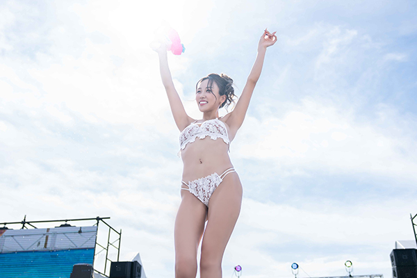 Paradise BEACH Runway'22 Tika水着ステージ