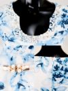 ワケありセール Tika ティカ フラワープリントペプラムタイトミニドレス (ベージュ×グレー/ホワイト×ブルー) (Sサイズ/Mサイズ/Lサイズ/XLサイズ)