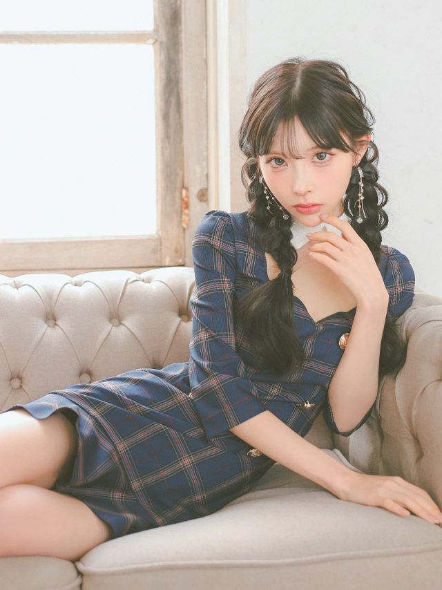 イメージ画像9 キャバドレス 韓国 [Tika/ティカ]明日花キララ着用 チェック柄 スクエアネック タイト ミニドレス グレー ネイビー S?Lサイズ 韓国ドレス キャバ ドレス 大きいサイズ ミニ 膝丈 キャバワンピ 私服 シンプル ワンピース 清楚 通販