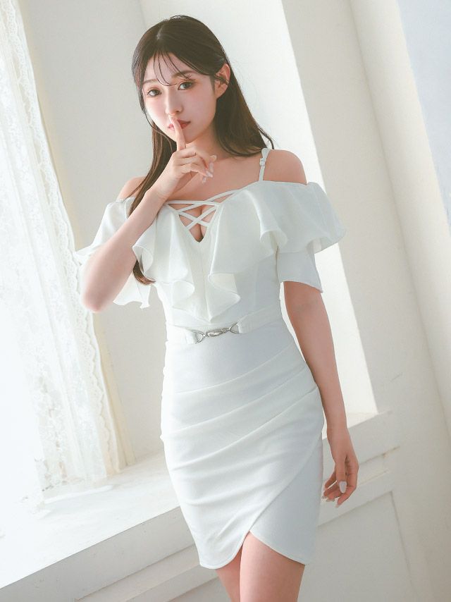 イメージ画像4 Tika 伊藤桃々着用 S?XLサイズ フリルデザインウエストベルトワンカラータイトミニドレス (ホワイト/グレー/ブラック) 4サイズ展開 /レディース/キャバドレス【キャバ嬢 キャバクラ キャバドレス ドレス ラウンジ スナック ナイトワーク お水】