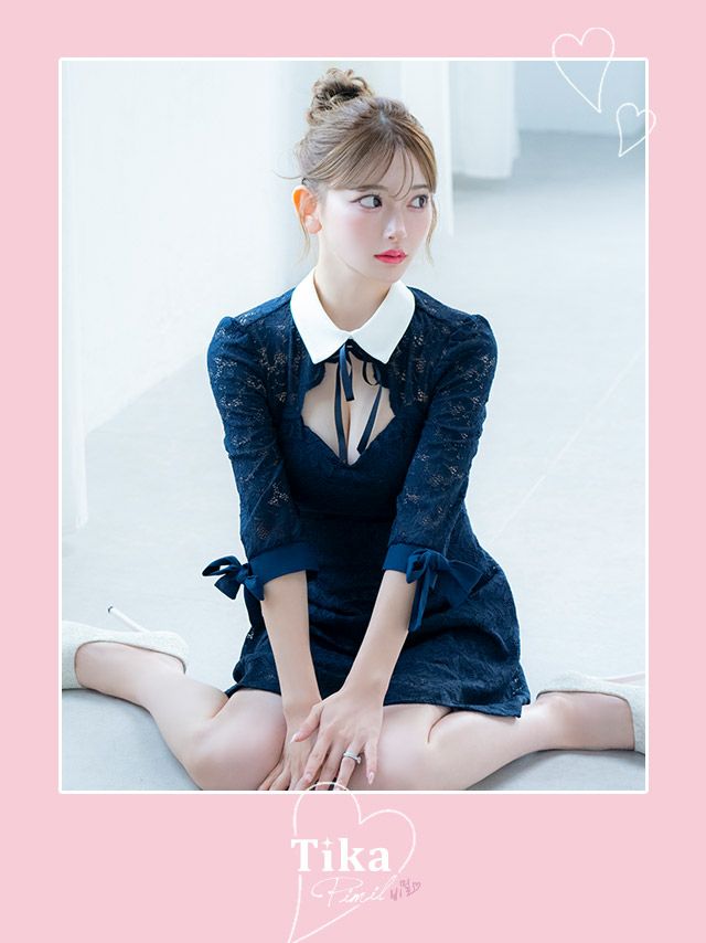 イメージ画像1 キャバドレス 韓国 [Tika/ティカ]明日花キララ着用 襟付き リボン 総レース フレア ミニドレス ネイビー S?Lサイズ 韓国ドレス キャバ ドレス aライン 大きいサイズ ミニ 膝丈 キャバワンピ 私服 シンプル ワンピース 紺 通販