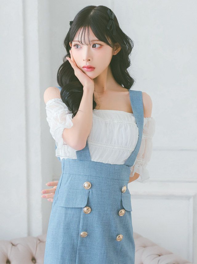 イメージ画像3 キャバドレス 韓国 [Tika/ティカ]久保七瀬着用 オフショル ギャザー サロペット風 タイト ミニドレス ホワイト×ブルー S?Lサイズ 韓国ドレス キャバ ドレス タイトドレス 大きいサイズ ミニ 膝丈 キャバワンピ 私服 シンプル ワンピース 白 青 通販