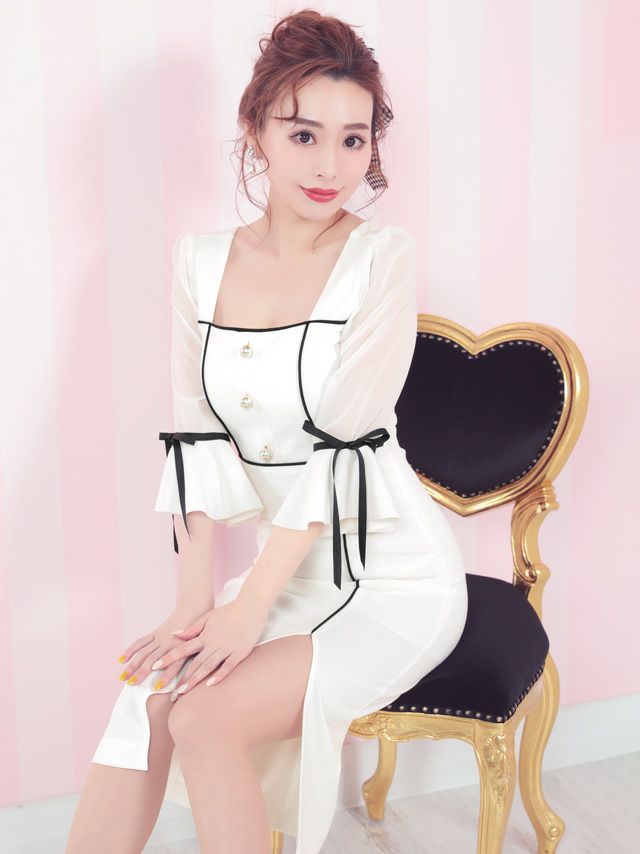 キャバドレス ミディアムドレス 韓国ドレス 膝丈 大きいサイズ Tika ティカ ベルスリーブリボンモノトーンタイトスリットミディアムドレス