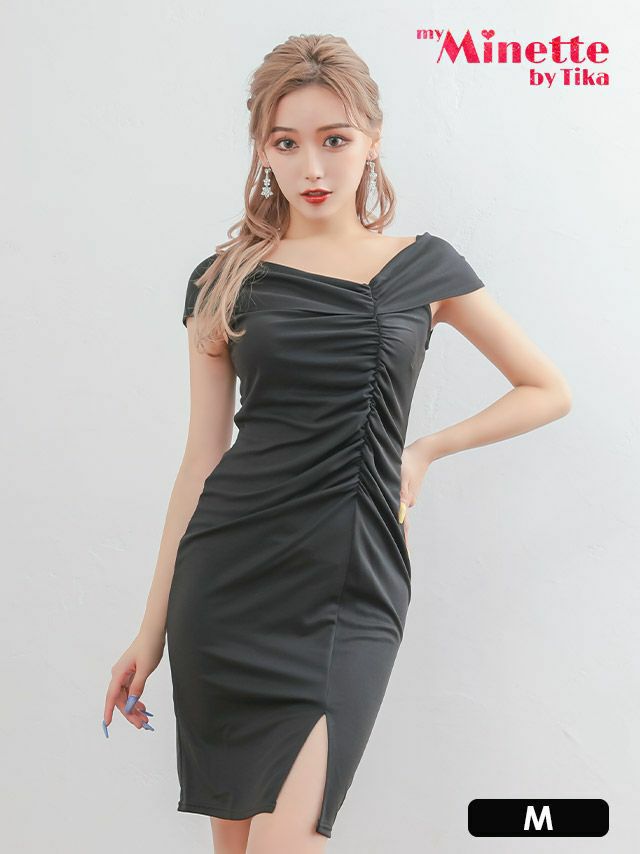 オフショルダーシャーリングスリットワンカラータイト膝丈ドレス