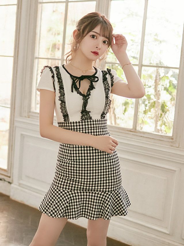 イメージ画像3 キャバドレス 韓国 [Tika/ティカ]黒崎みさ着用 ネックリボン レース裾 フリル チェック ミニドレス ホワイト チェック S?Lサイズ 韓国ドレス キャバ ドレス 大きいサイズ 袖あり 半袖 ミニ 膝丈 キャバワンピ 私服 シンプル ワンピース 白 黒 清楚 通販