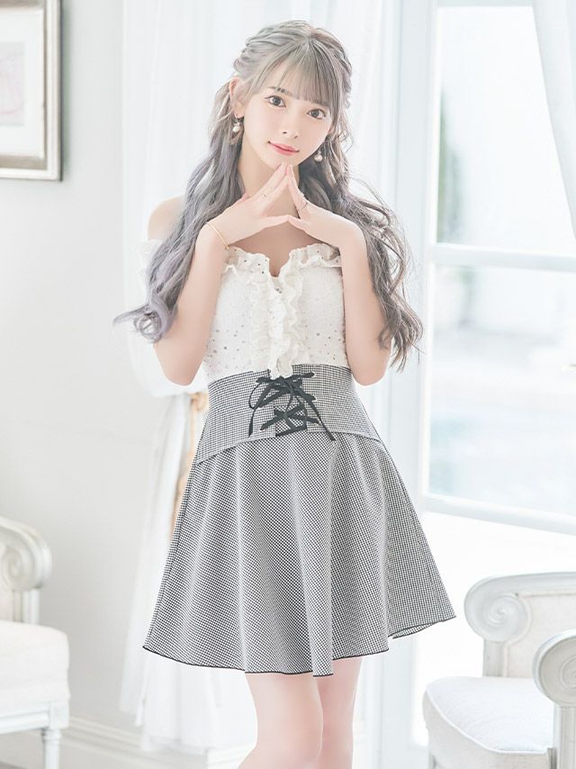 イメージ画像3 韓国ドレス 韓国 オフショル オフショルダー レース フリル ウエスト編み上げ レースアップ フレア　ミニドレス ミニ ドレス 膝丈 キャバドレス キャバ キャバクラ クラブ ラウンジ スナック ワンピース ワンピ ミニワンピ 大きいサイズ チェック柄 モノトーン 大人 激安