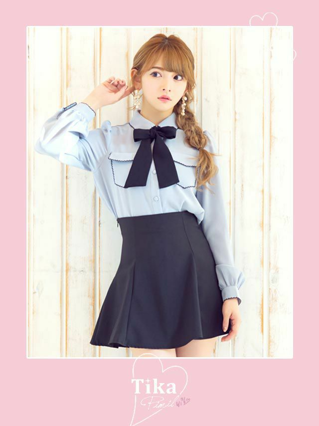 [韓国ドレス] セットアップ長袖パフスリーブブラウス×ハイウエスト切替フレアミニガーリースタイルドレス (Sサイズ/Mサイズ) (椎名美月/キャバドレス着用)