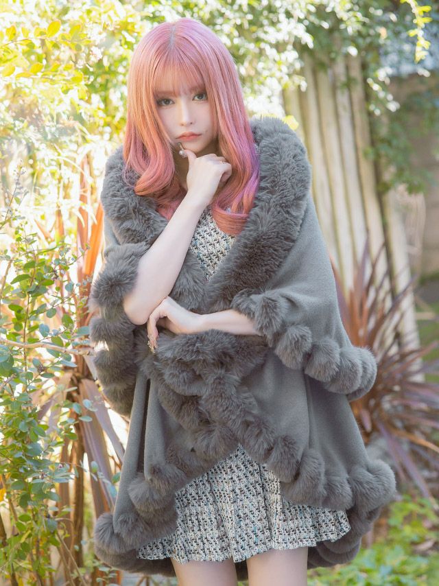 ショール ボレロ ケープ ポンチョ 羽織り ファー Tika ティカ ふわふわファー付き大判ミディアム丈ショール