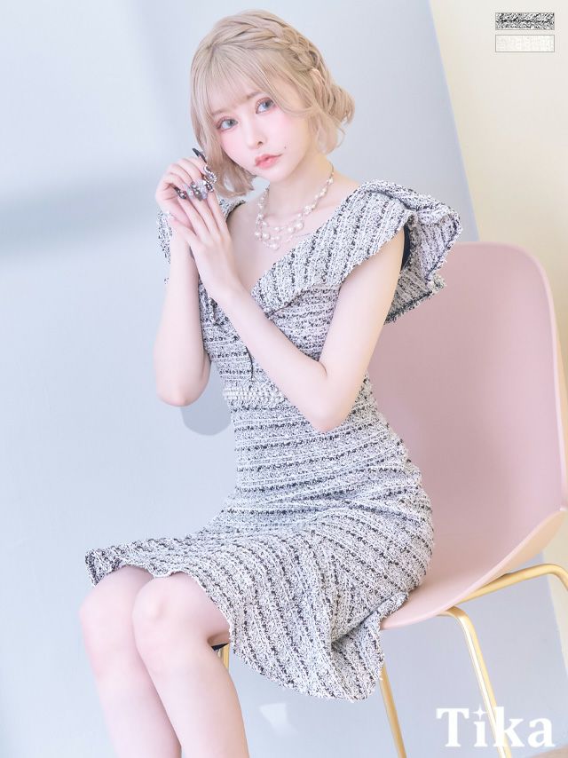 キャバドレス ミディアムドレス キャバクラ クラブ 大きいサイズ Tika ティカ バストジップ大判フリル袖ウエストパールビジュー裾フリルツイード膝丈タイトドレス