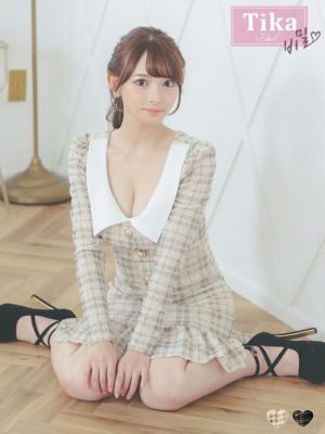 [韓国ドレス] 長袖 袖あり襟付きアウト裾フ...