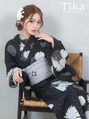 [浴衣] レトロ 黒地にモノトーン菊 ゆかた3点セット (浴衣+兵児帯+下駄)