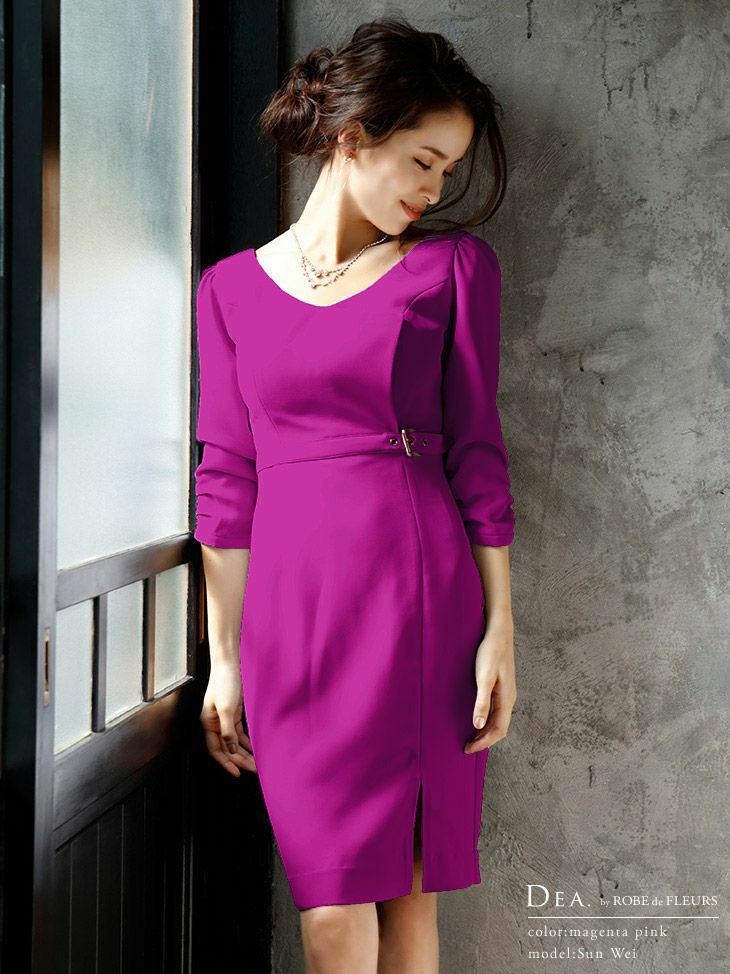 DEA.byROBEdeFLEURS ディアバイローブドフルール 高級ワンカラーウエストベルトデザインギャザー袖ありタイト膝丈ドレス