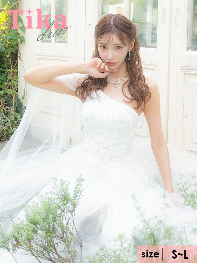 キャバドレス ロング丈 大きいサイズ バースデー イベント 白 フラワー刺繍スパンコールワンショルダーふわふわチュールAラインロングバースデードレス