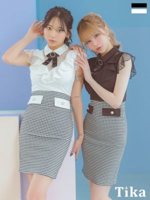 [SALE] ネックリボン ブローチ付き 襟...