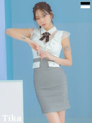 [SALE] ネックリボン ブローチ付き 襟...