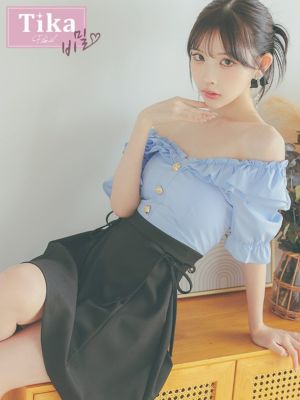 [韓国ドレス]  オフショルダーフリルボタン...