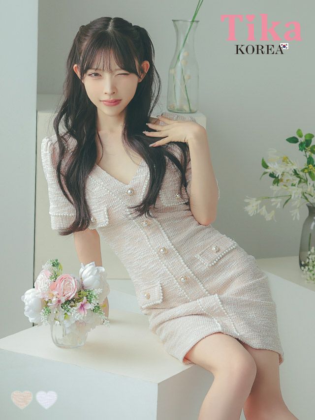 キャバドレス ワンカラー 袖あり Vネック 縁取り パールボタン デザイン ニット タイト ミニドレス