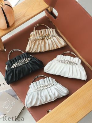 フラワーモチーフカットビジュープリーツがま口...