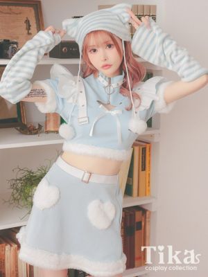 [コスプレ] 4点set へそ出しもこもこフ...