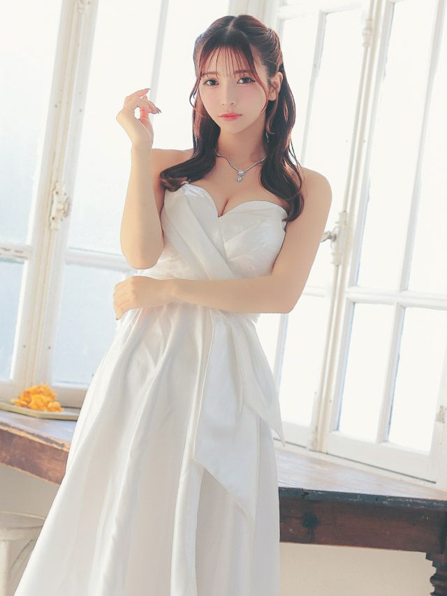 [SALE] バースデー  ハートカットベアウエストアシンメトリーリボンサテン Aラインロングドレス (Sサイズ～XLサイズ) (黒嵜菜々子/キャバドレス着用)
