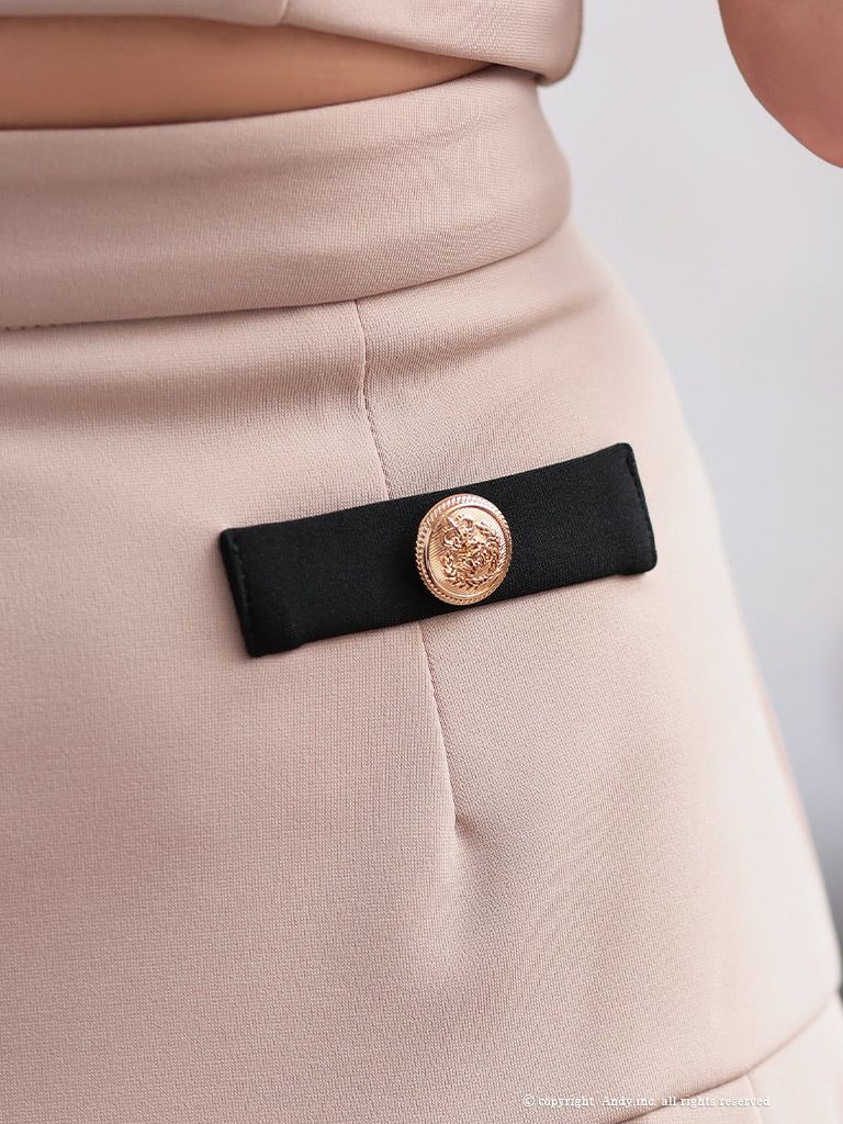 キャバドレス Andy アンディ 高級 半袖襟デザインゴールドボタンバストカットセットアップタイトミニドレス