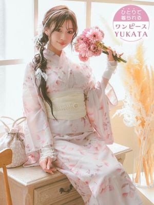 [SALE] [ワンピース浴衣] パウダーピンク ニュアンスフラワー 簡単 一人で着れる 2025 SWEETシリーズ 3点セット 雨宮由乙花着用 (ゆかた羽織・ワンピース・兵児帯)
