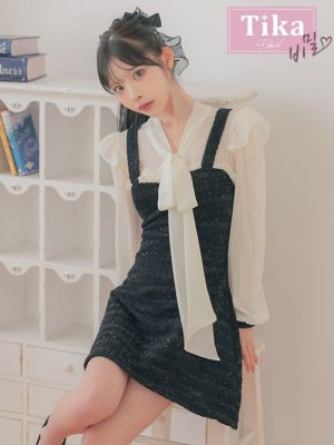 [韓国ドレス] ボウタイ シアー 長袖 袖あり ドッキング ネックリボン ラメニット フレアミニドレス (Mサイズ) (緩苺/キャバドレス着用) [TikaPimil]