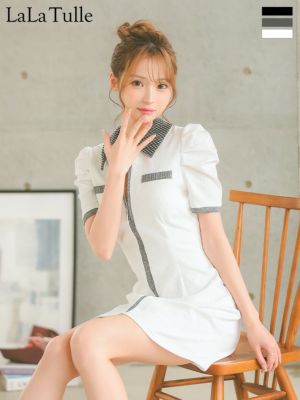 [ROBEdeFLEURSGlossy/ローブドフルールグロッシー] 高級 襟付きフロントジップ ラメパイピング 半袖 フレアミニドレス (れむ/キャバドレス着用)