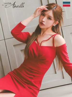 [韓国ドレス] 高級 タイト膝丈ドレス 長袖 肩出し 二の腕カバー デコルテコード ギャザー 大人 (Sサイズ～Lサイズ) (ゆんころ着用) [Anella]