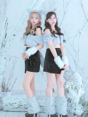 Tikaコスプレ ウルフ ハロウィンふわもこ へそ出し ベロア ガーリー ツイン ハロウィン] コスプレ ウルフ ふわもこ へそ出し ベロア ラップ